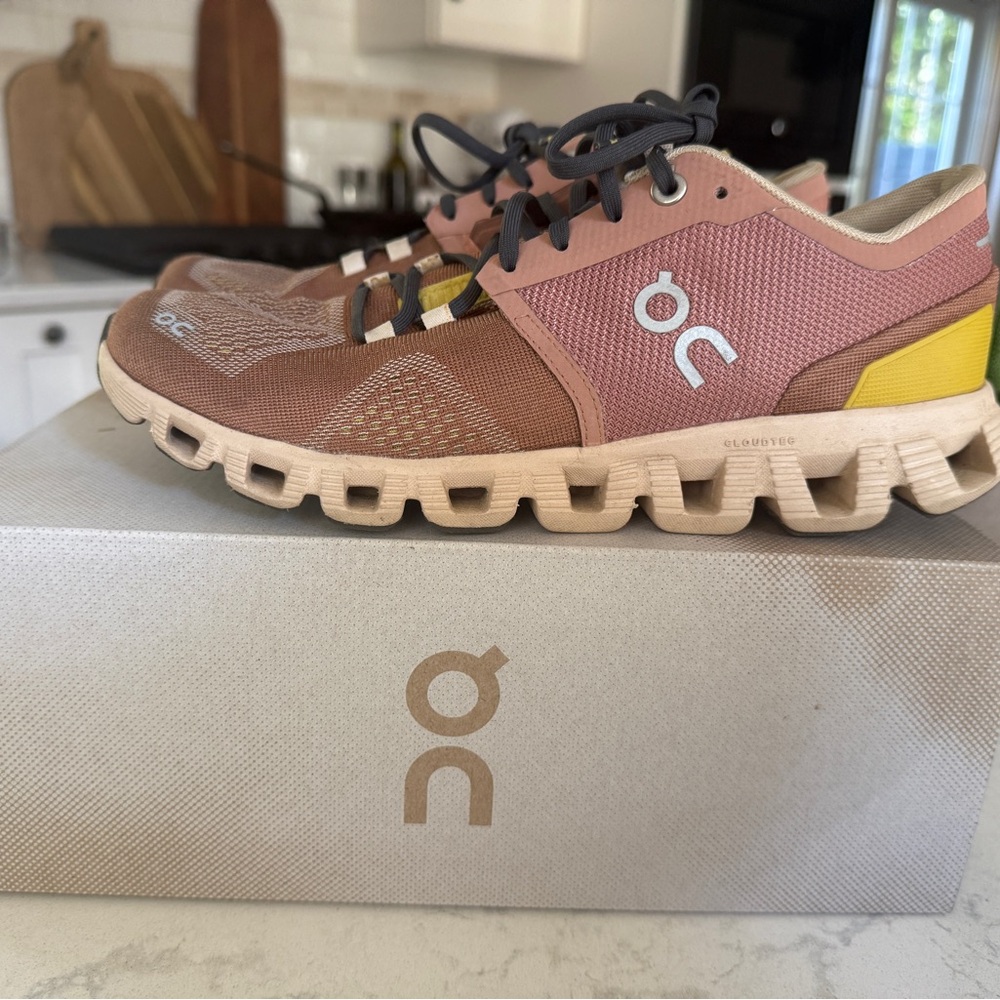 On Running Sneakers, Women’s 8.5